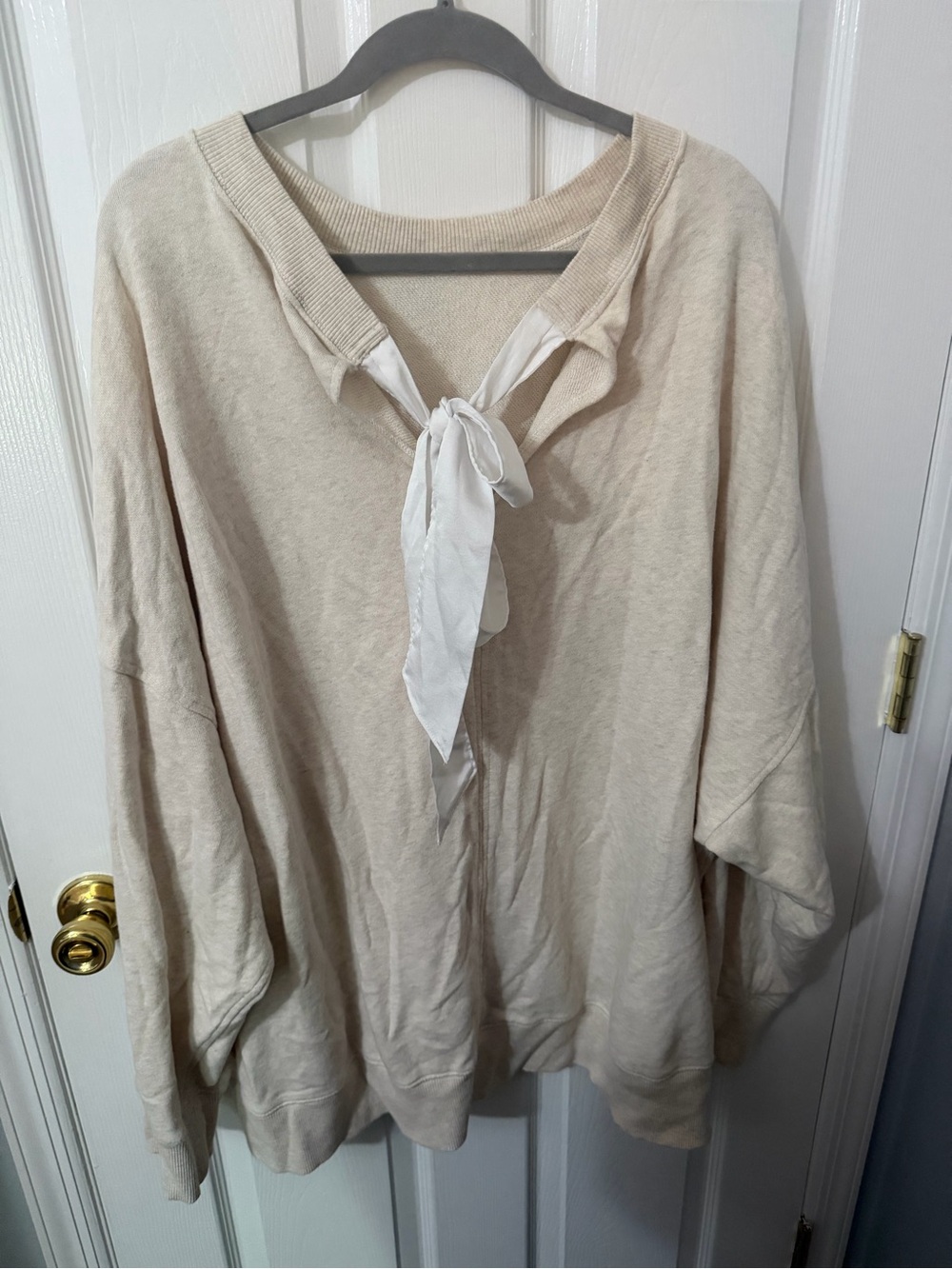 Women's Cream Tie-back Pullover Sweater